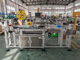 2026.3.2常州分页平面不干胶贴标机1台