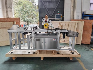 2026.4.16西班牙摩擦式分页不干胶贴标机1台