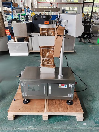 2025.4.25日本打印贴标机1台