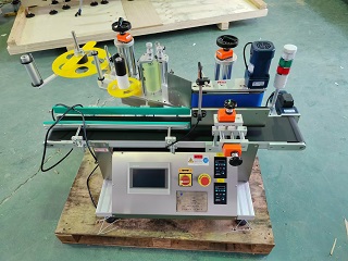 2026.4.28上海松江桌面式圆瓶不干胶贴标机1台